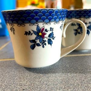 4 vintage demitasse cups and saucers art deco